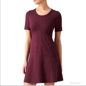 Athleta En Route Dress Ponte Knit Fit and Flare Activewear Chianti Burgundy M